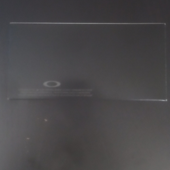 Brand new Oakley sunglasses - Picture 5 of 7